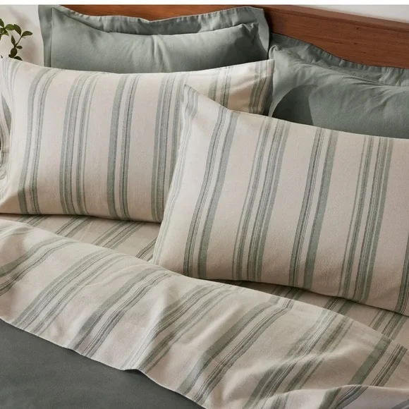 Coyuchi Cloud Brushed Recycled Flannel Queen SheetSet Juniper Herringbone Stripe - Picture 2 of 6